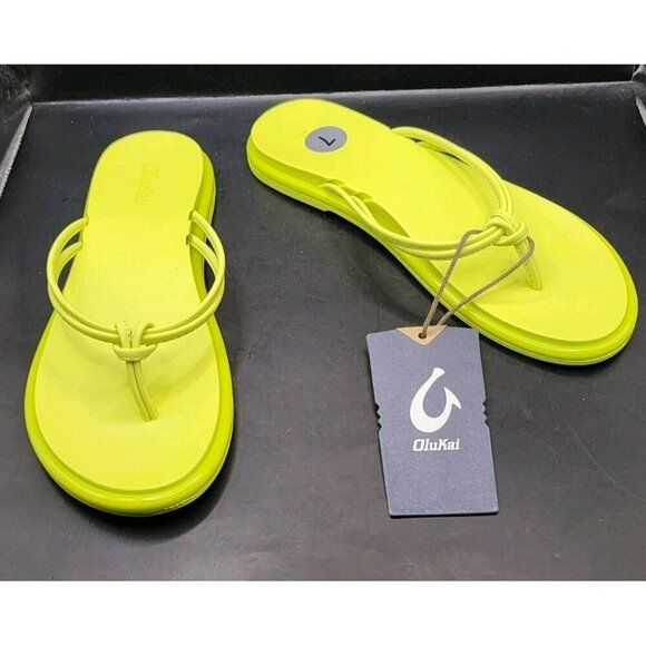 NWT OLUKAI Women's Aka Sandals, Citron, Size 7 Summer Bright Vacation - Picture 1 of 6
